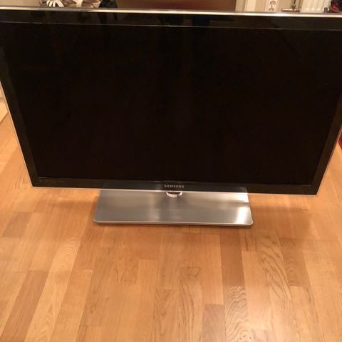 Samsung tv 37 tommer selges