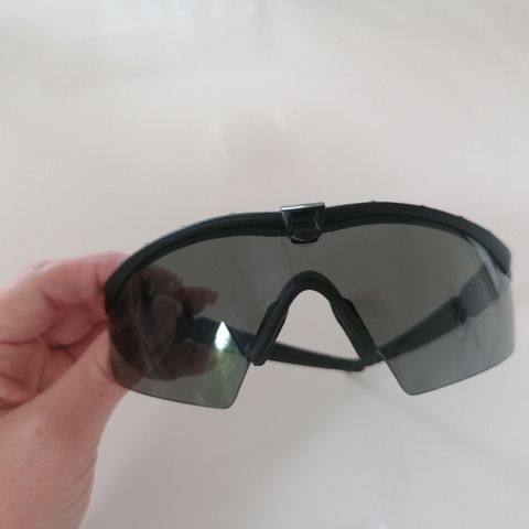 Solbriller Oakley