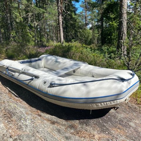 Quicksilver gummibåt - kan selges med med 9.9hk Yamaha