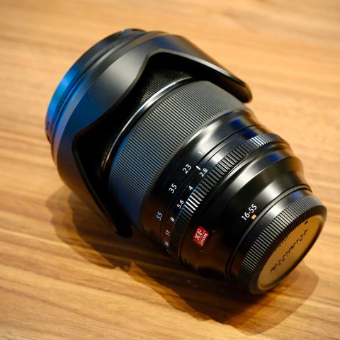 Fujifilm XF 16-55mm f/2.8 R LM WR 16-55 med tilbehør