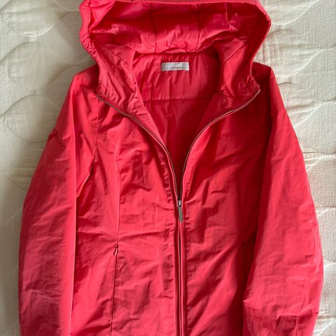 Stefanel jakke S med helt tynt for (ikke vinter) rosa/rød