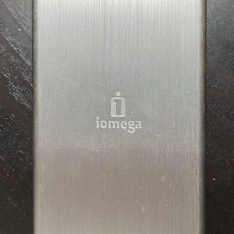 Iomega USB 2 SATA Enclosure (no disk)