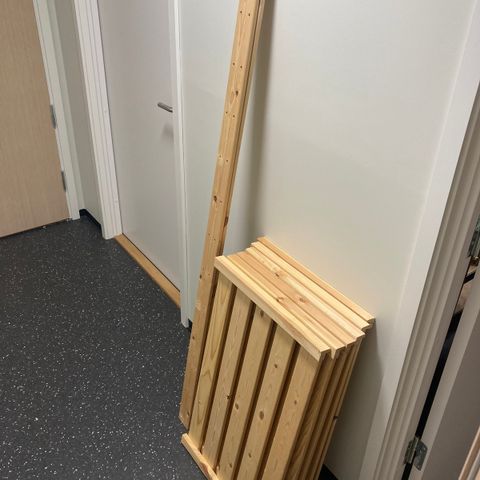 IKEA Hejne - 6 hylleplater og 2 stolper