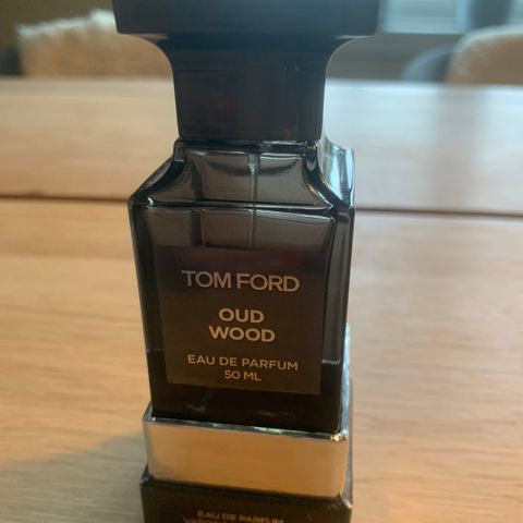 Tom Ford oud wood