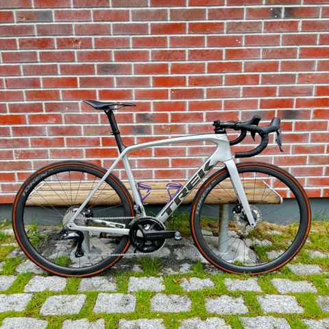 Trek Emonda SL5 med Ultegra 12s