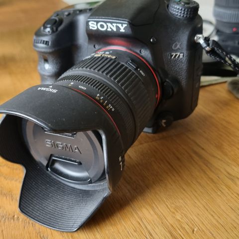 SONY a77 2.  KUN 6922 eksponeringer!