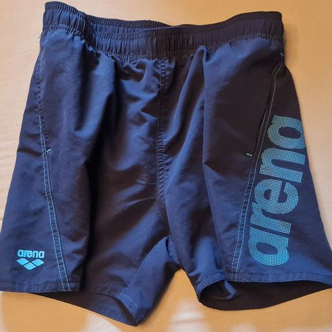 Arena shorts (12år)