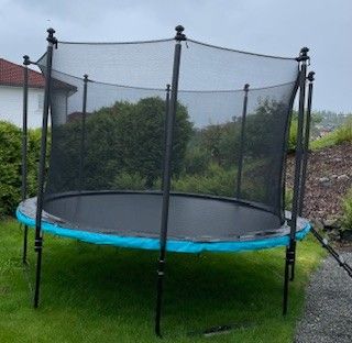 Trampoline