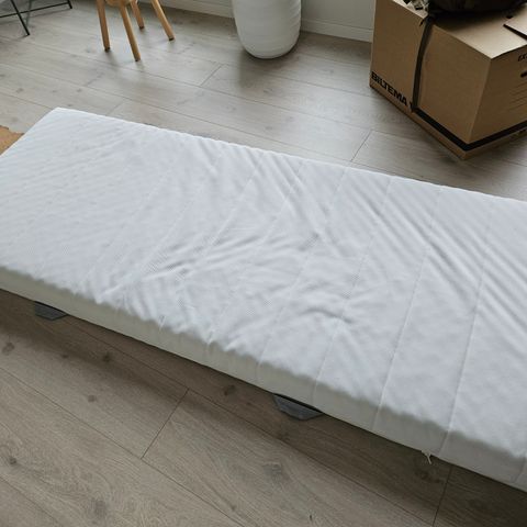 Ikea madrass 80x200