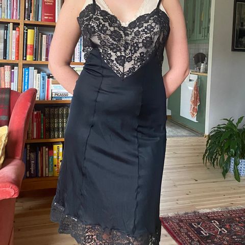 BLONDEKJOLE/LINGERIE Vintage norskprodusert  kjole