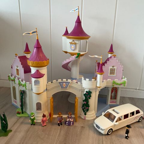 Playmobil slott, Playmobilslott, Prinsesse, Bryllup, Limousin, med tilbehør.