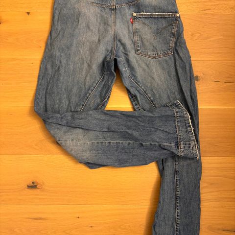 LEVI’S ENGINEERED JEANS stl 32