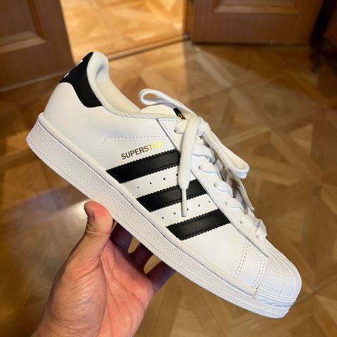 ADIDAS SUPERSTAR | STR. 40 2/3