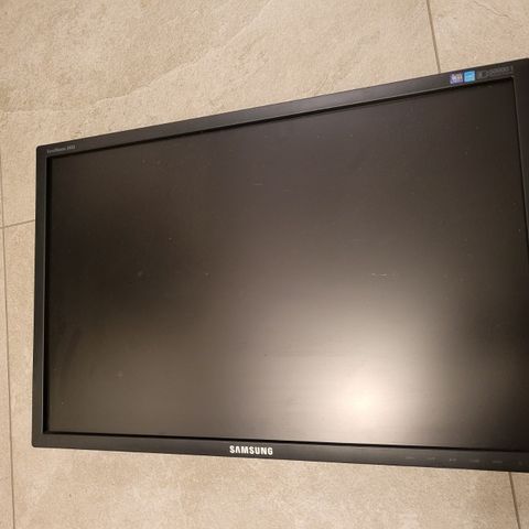 24" dataskjerm Samsung SyncMaster 2443