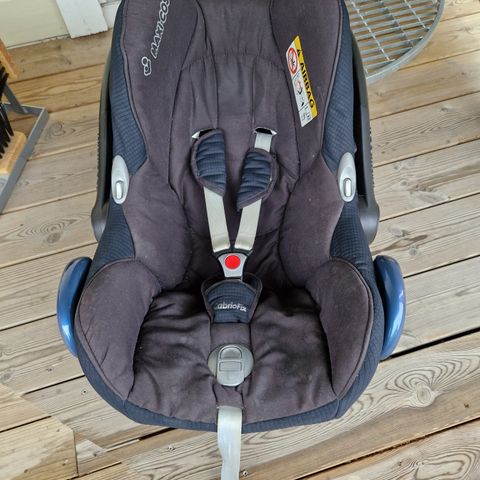 Maxi Cosi med isofix-base inkludert