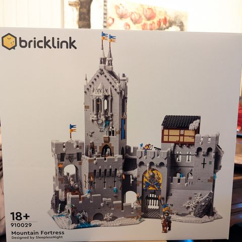 Lego Bricklink Mountain Fortress  910029-1 (Uåpnet)