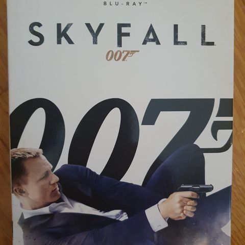 SKYFALL 007 Slipcover