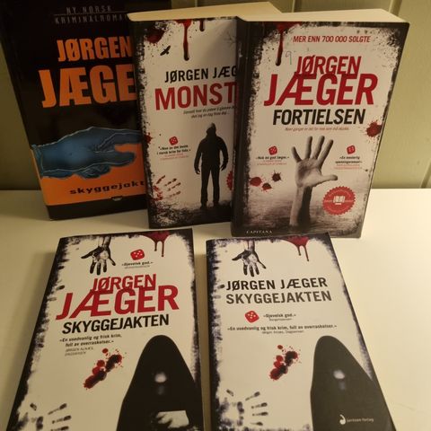 Jørgen Jæger.  25 pr bok