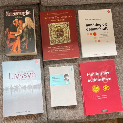 Religionsbøker til studier