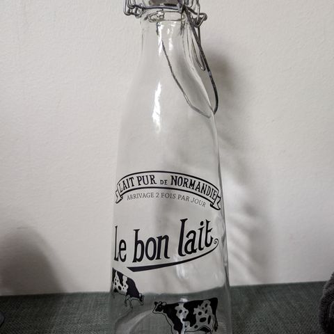 Vintage fransk melkeflaske i glass - Le Bon Lait