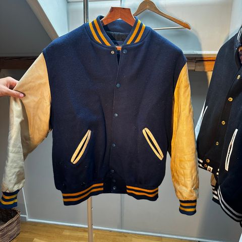 VINTAGE VARSITY JACKET