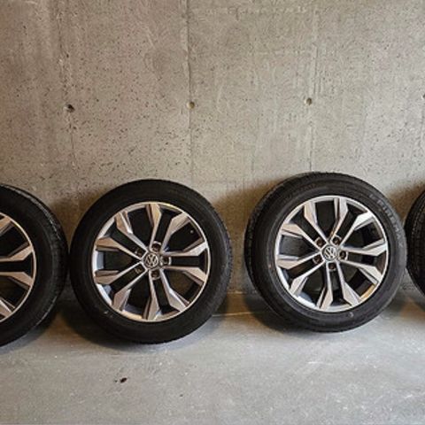 VW Passat felger 215/55-17 sommerdekk