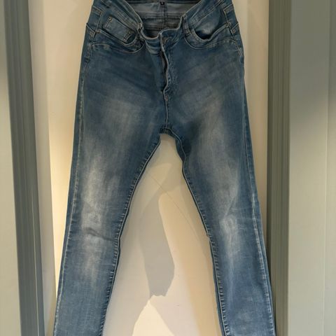 Mapp jeans str 40 som ny