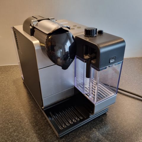 DeLonghi Nespresso Lattissima+ kapsel kaffemaskin