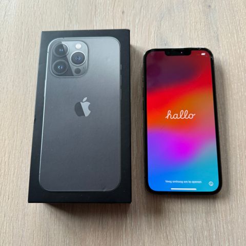 iPhone 13 Pro 256GB Graphite med sprekt skjerm