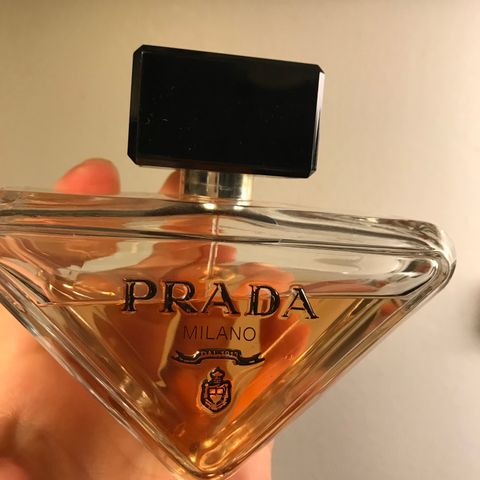 Prada Paradoxe 90ml. Halvfull.