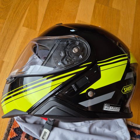 Shoei Neotec II åpningshjelm, størrelse 2XL, farge svart-gul