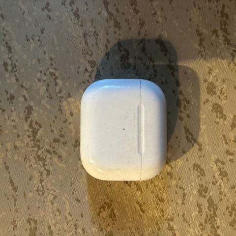 Apple AirPods Pro gen 1 etui til salgs