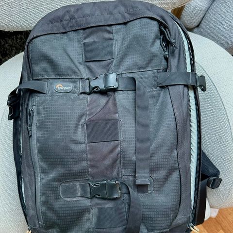 Lowepro Pro Runner 450AW fotoryggsekk