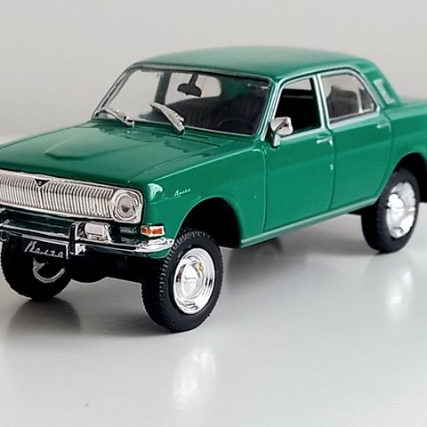 1:43 DeAgostini  GAZ 24-95