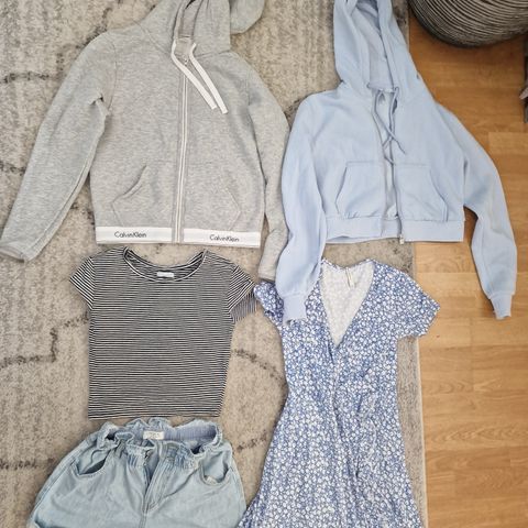 Klespskke dame / jente . Calvin Klein hoodie,  Gina Tricot, Bik bok, Zara , osw.