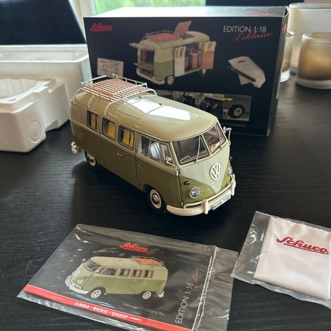 1:18 Volkswagen T1 Camping bus