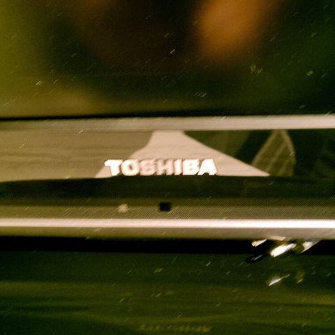 Toshiba LCD 42