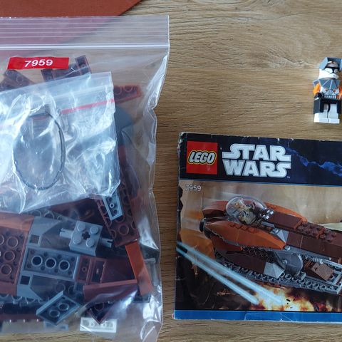 Lego Star Wars 7959 Geonosian Starfighter ukomplett