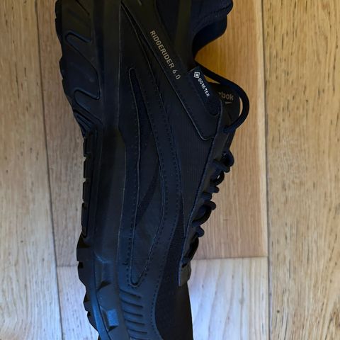 Reebok Goretex joggesko som nye 41