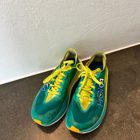 Hoka rocket X2