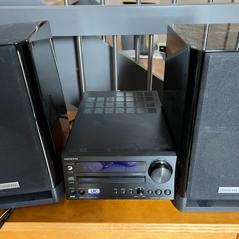 Mini Onkyo stereo