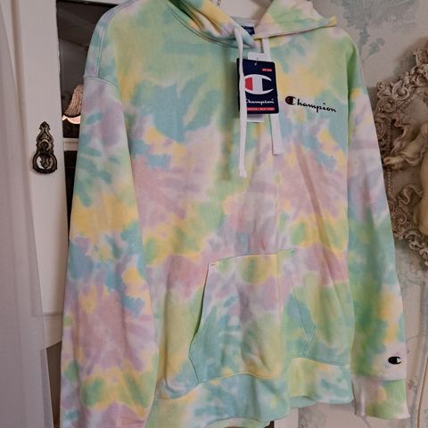 GENSER Champion Hettegenser Hoodie Pastell Tie Dye Porto inkludert