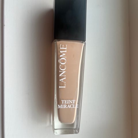 Lancome teint miracle 02