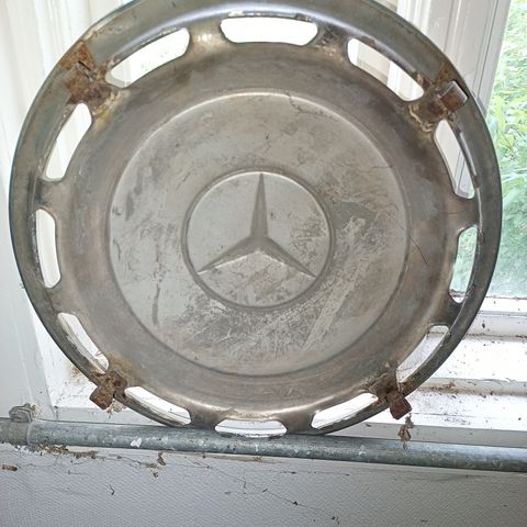 Mercedes hjulkapsel
