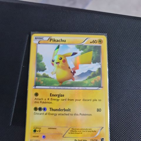 Pokemon pikachu secret kort