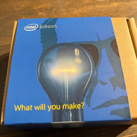 3 st Intel Edison-brikker
