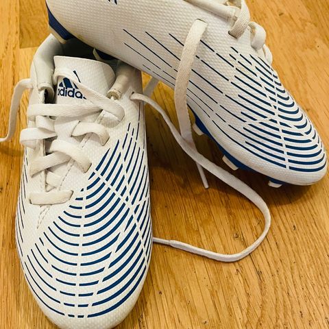 Adidas predator fotballsko str 31. Som ny!