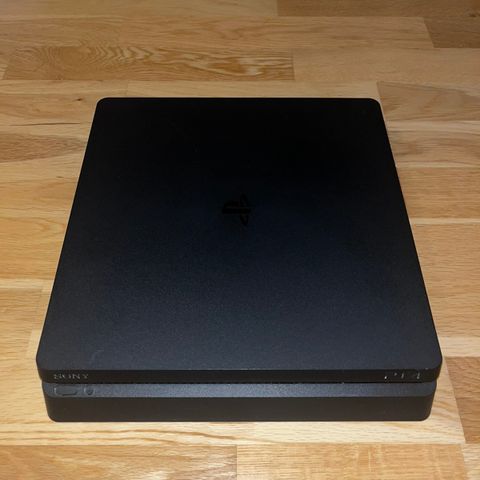 PS4 Slim og skjermer selges billig!