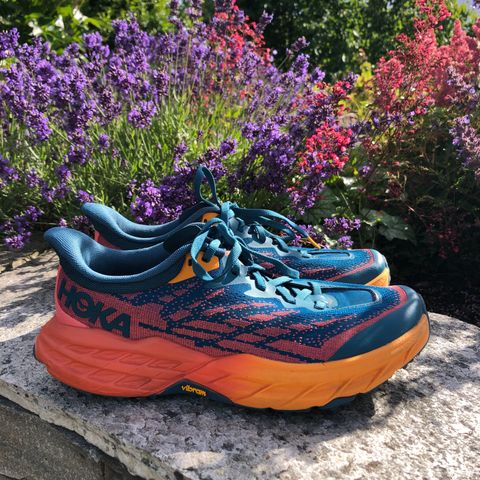 Hoka Speedgoat Wide. 40..W.