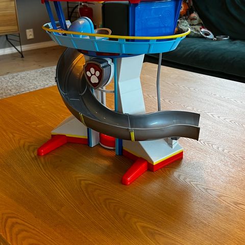 Paw Patrol tårnet, med sklie